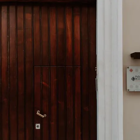 Palazzo Pinto B&B-2